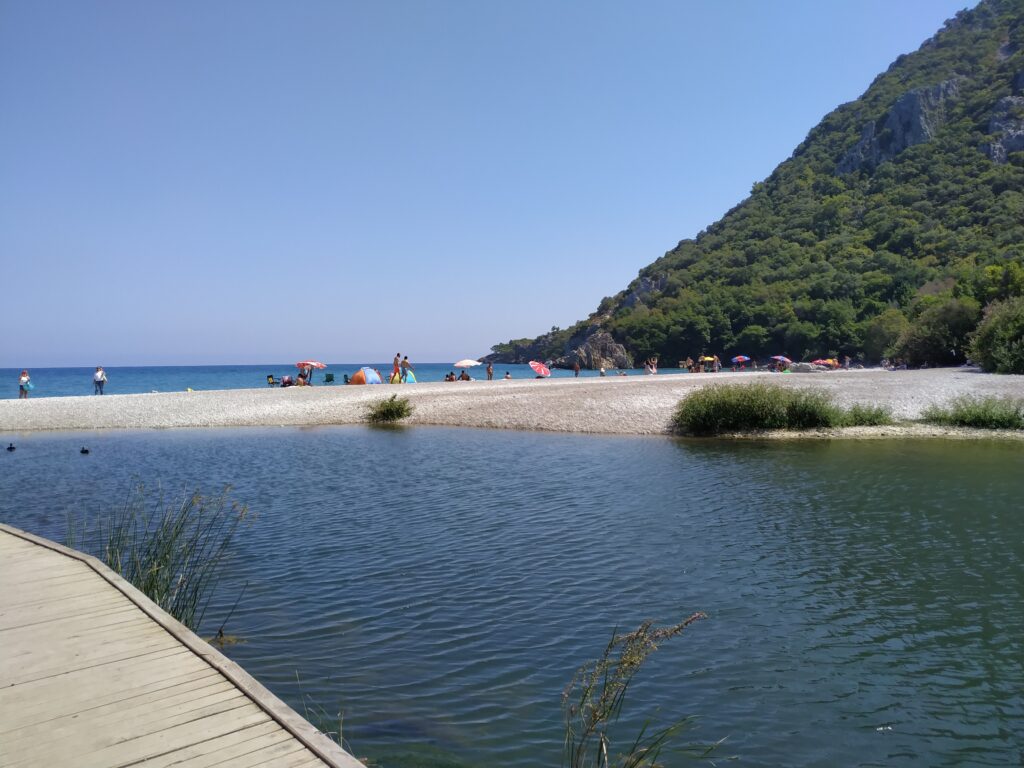 Olympos antik kentinde denize girilir mi?